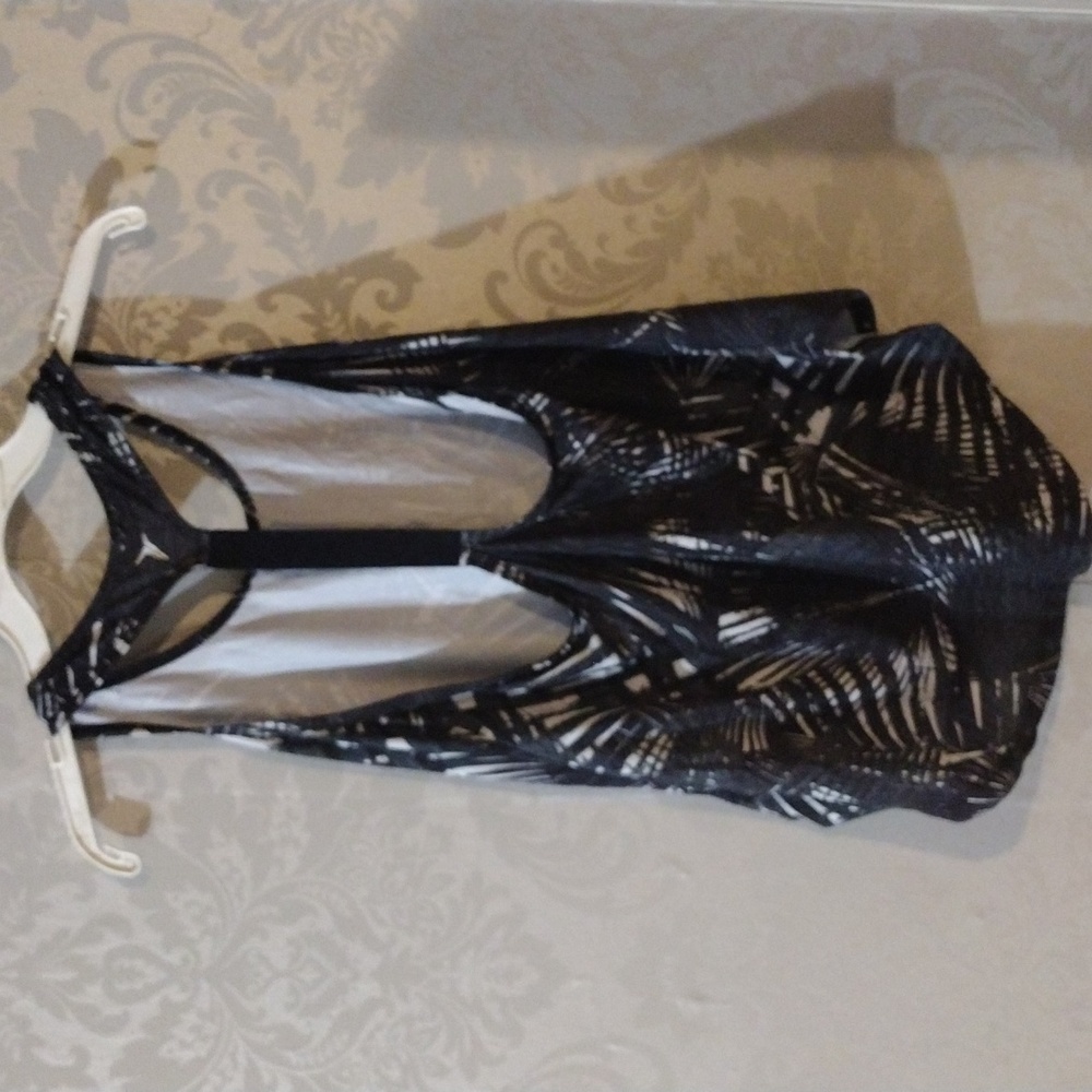 Old navy active top M - Picture 4 of 7